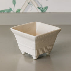 Footed Square Hull Cream Planter