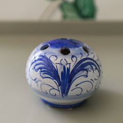 Blue and White Flower Frog