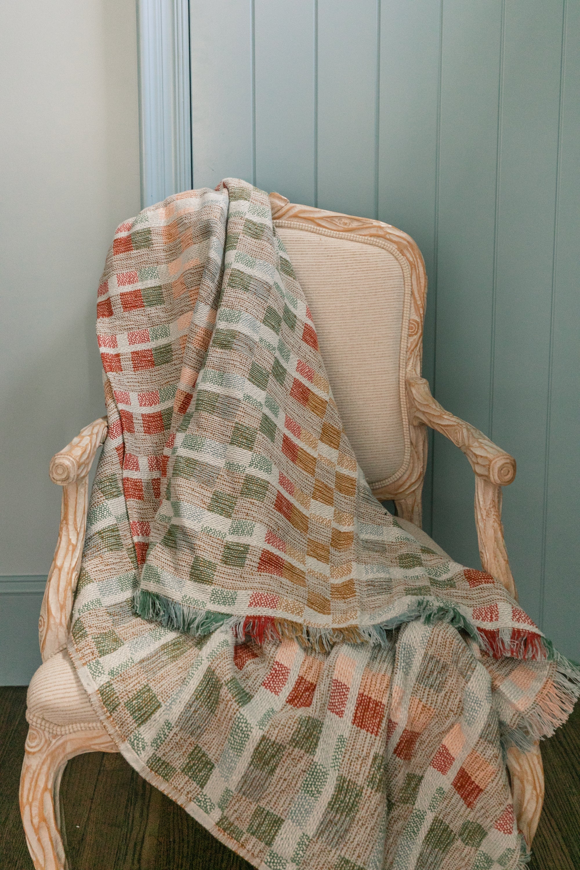 Checkered Woven Throw, 60"x80"